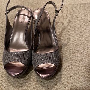 Silver sequent Nine West dress sandal shoes